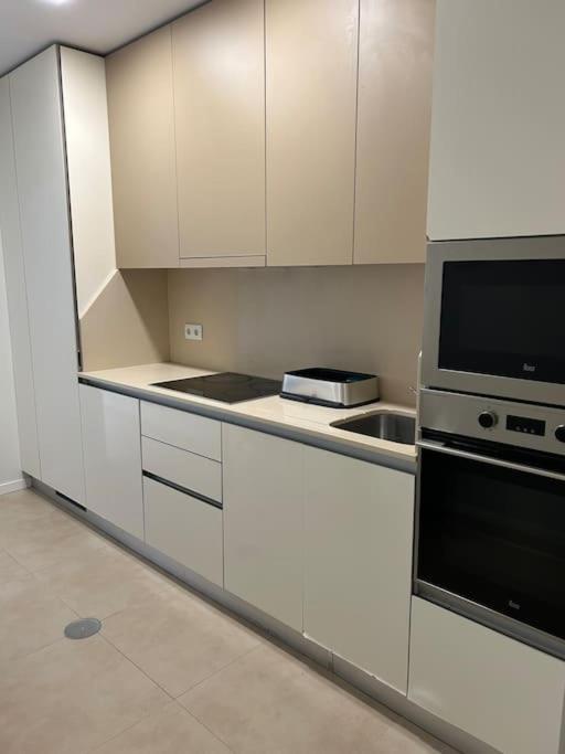 Apartamento Acolhedor Em Aveiro Luaran gambar