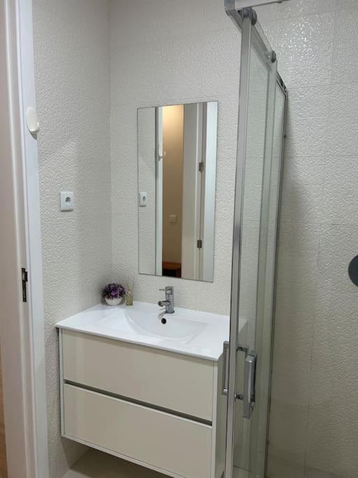 Apartamento Acolhedor Em Aveiro Luaran gambar
